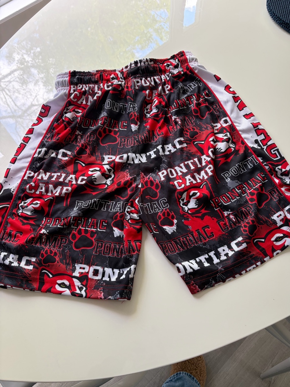 Flow Society Camp Pontiac Attack Shorts in Men’s Small, NWT